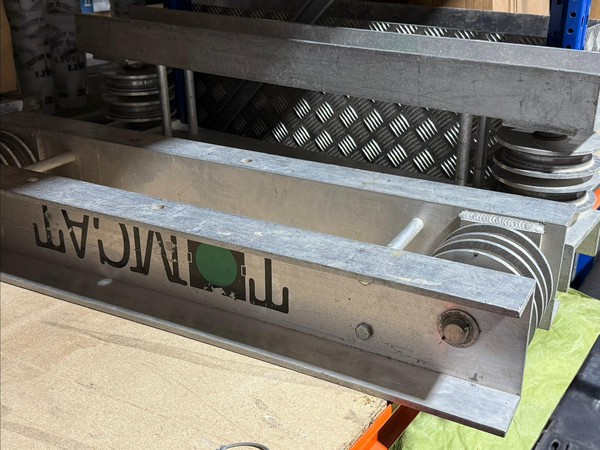 Lighthouse R7-ER Video wall for sale