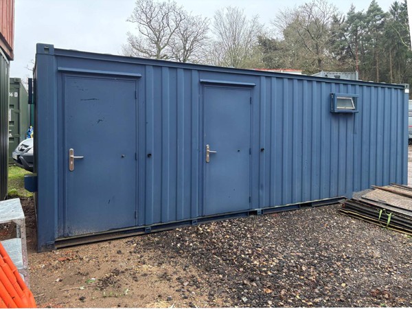 Toilet / drying room container Toilet / drying room container