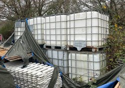 8x 1000Ltr Water Tank Ballast For Sale