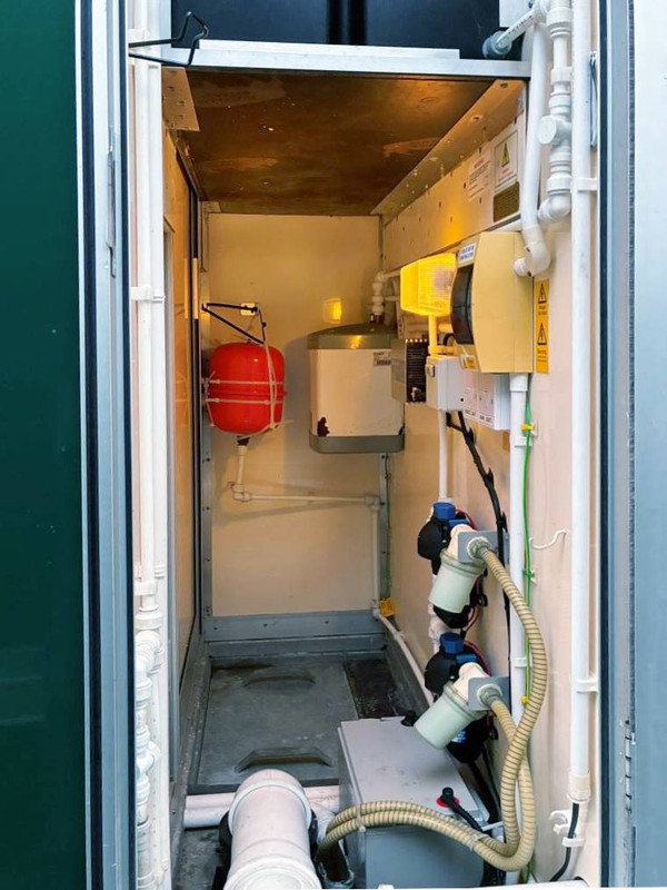 Toilet trailer Service area