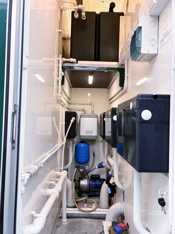 3+1 toilet trailer service area 3+1 toilet trailer service area