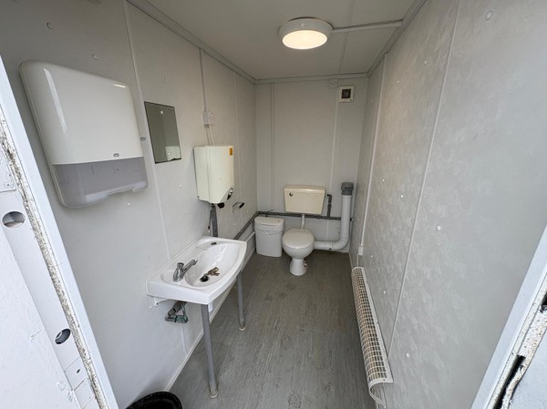 3+1 Toilet Shower Block For Sale 3+1 Toilet Shower Block For Sale