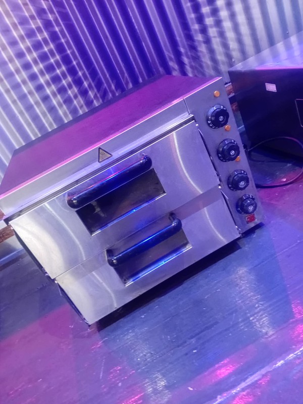 Used Counter top pizza oven for sale