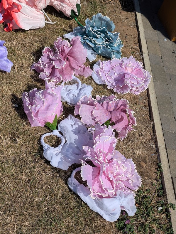 Job Lot artificial flowers