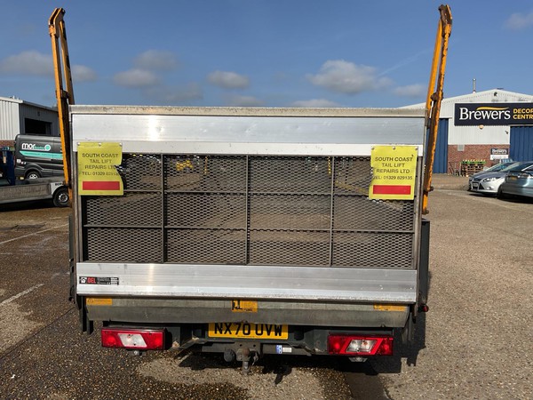500kg Ford Transit 350 tail lift