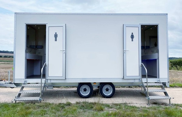 Mitanium 3+1 luxury toilet trailer