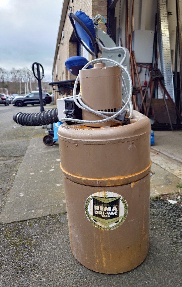 Pneumatic Press And Vacuum For Sale