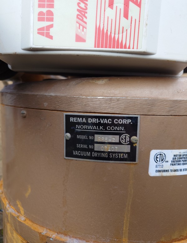 Used Pneumatic Press And Vacuum