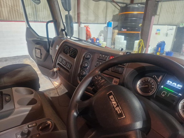 Selling DAF LF Vacuum Tanker Selling DAF LF Vacuum Tanker