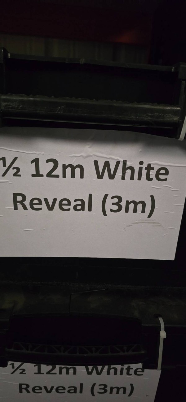 12m white reveal
