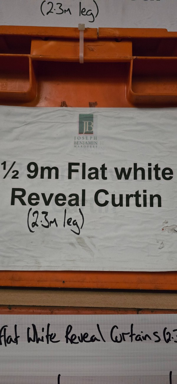 9m Flat white reveal curtin