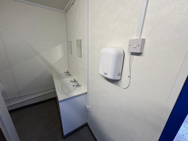 16ft x 9ft Toilet Cabin 16ft x 9ft Toilet Cabin