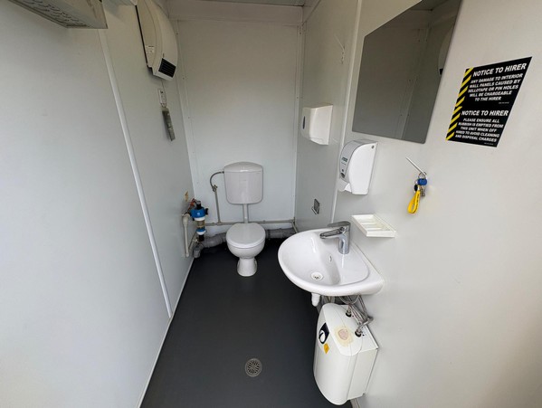 16ft x 8ft Toilet Cabin