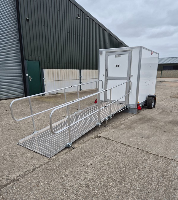 Fresca Accessible Toilet Trailer For Sale