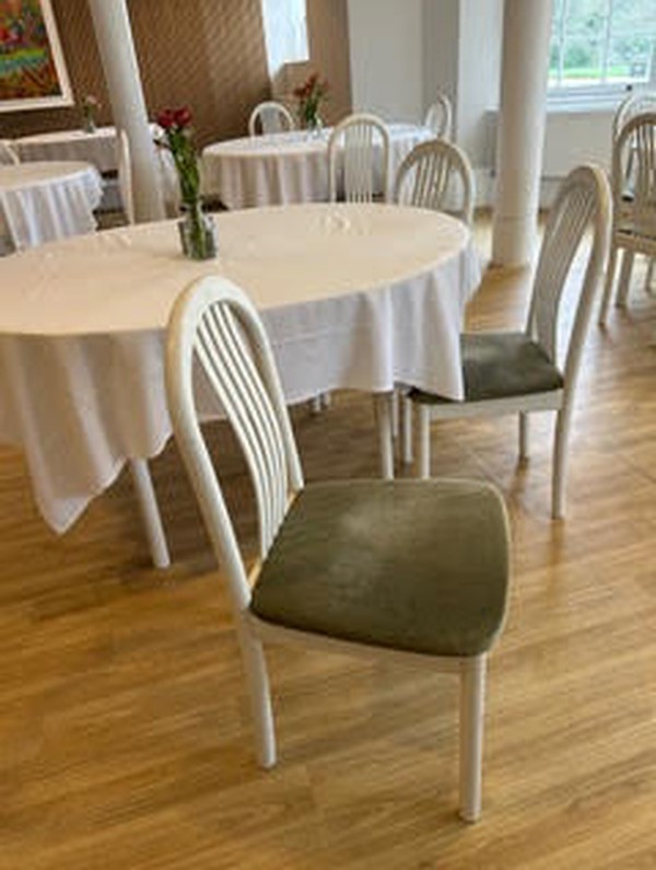 Used 12x Round Tables And 80x White Chairs