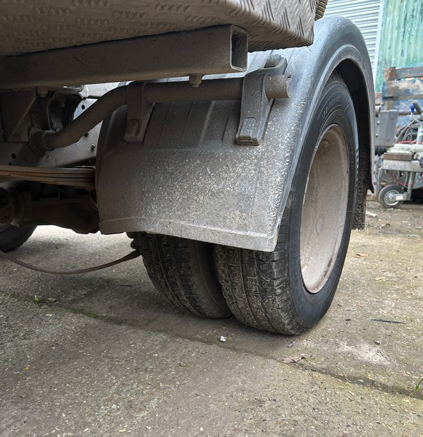 Secondhand Iveco 3.5t Truck With Rapide Tanker