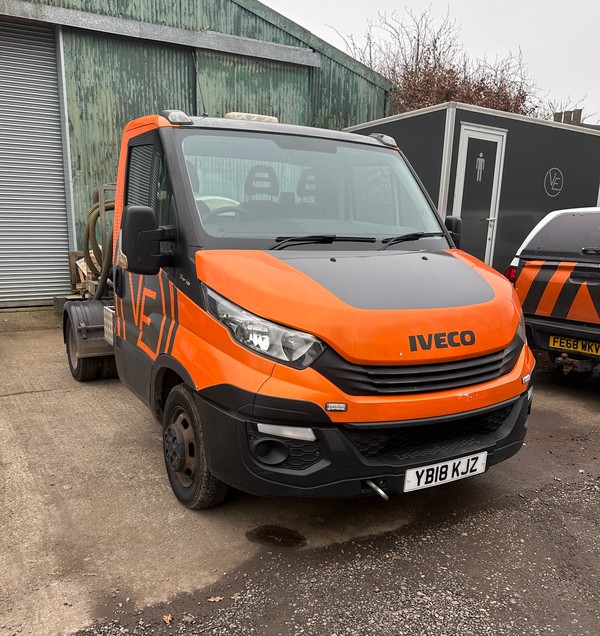 Secondhand Iveco 3.5t Truck With Rapide Tanker For Sale