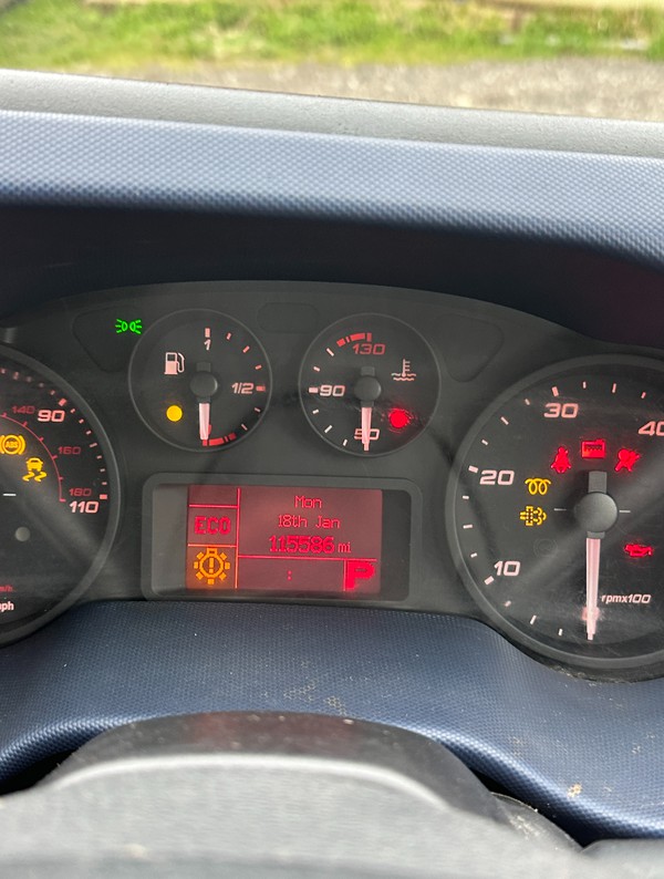 Secondhand Used Iveco 3.5t Truck With Rapide Tanker