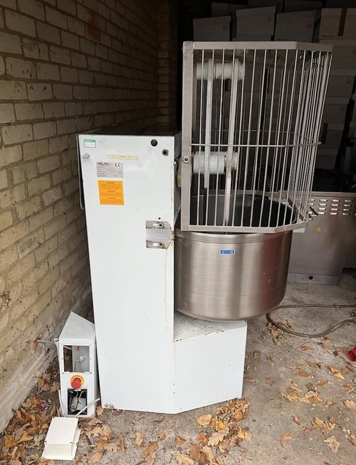 Commercial Dough Mixer with guard