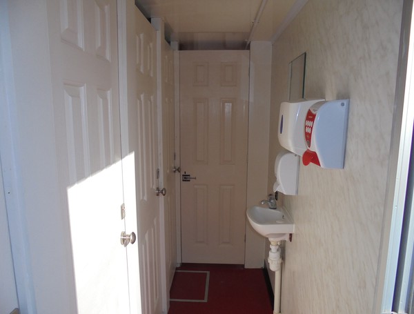 Secondhand 5+2 Toilet Trailer