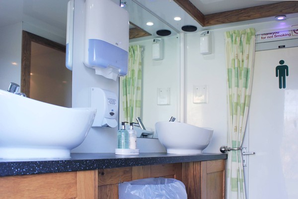 Wedding 3 + 1 toilet trailer for sale