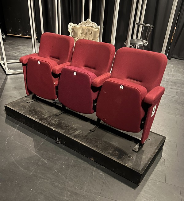 Secondhand 22x Theatre Seats