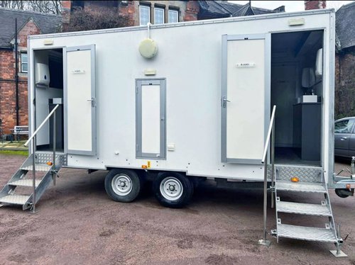Wedding toilet5 trailer for sale (for 100 people)