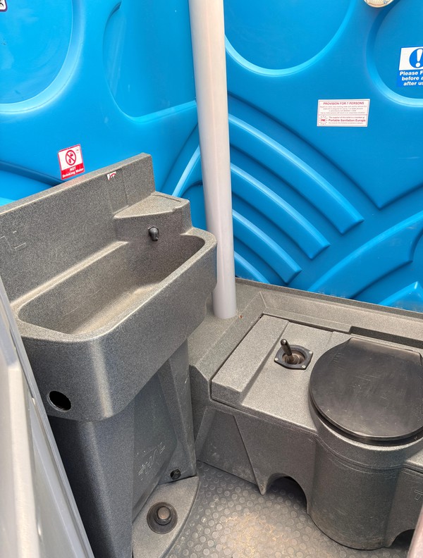 Secondhand Satellite Portable Toilets
