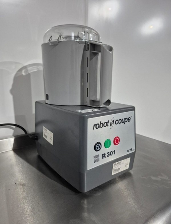New Robot Coupe R301 Food Processor