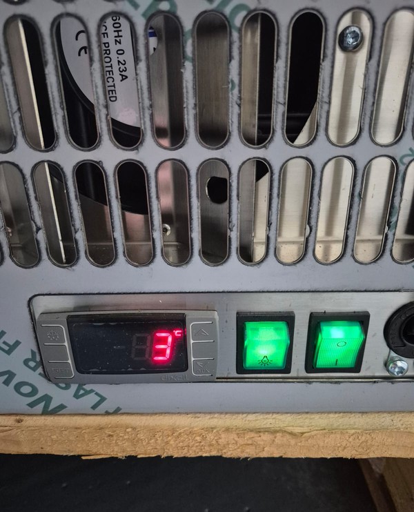 New Counter Top Refrigerated Display