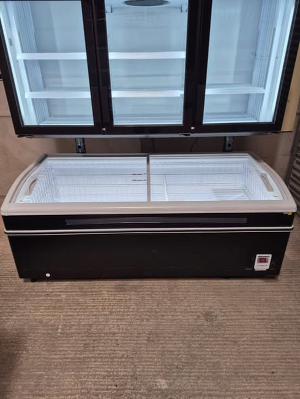 Used Tefcold Wall Mounted Frezzer/Chiller