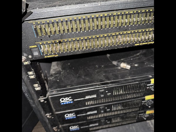 Graphic equaliser + 3 x power amps