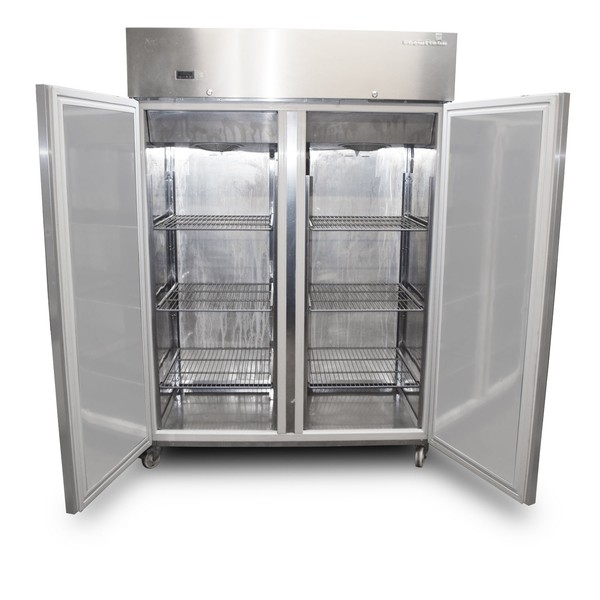 Commercial kitchen double door fridge