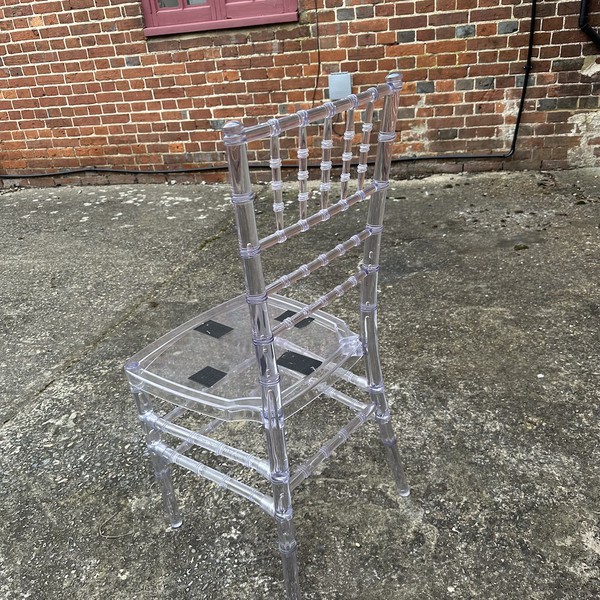 Clear Chiavari banqueting chairs for sale