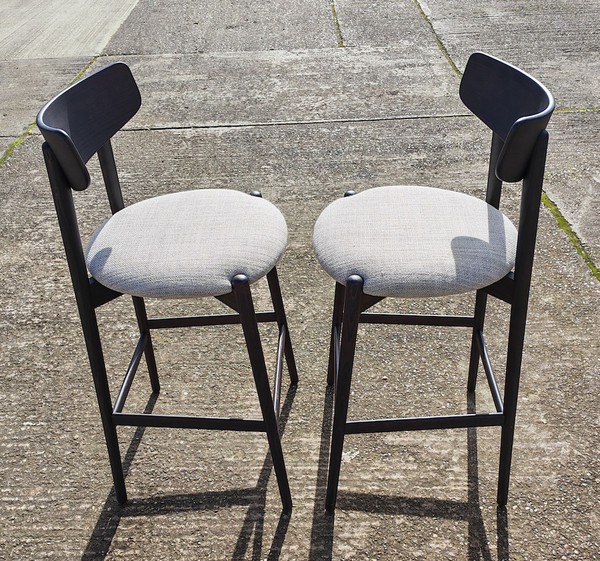 Black Frame High Bar Chairs Black Frame High Bar Chairs