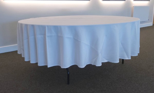 Round tables for sale (Used) Round tables for sale (Used)