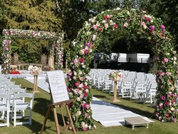 Mandap with entrance gate with (2 Pillars & Arch)