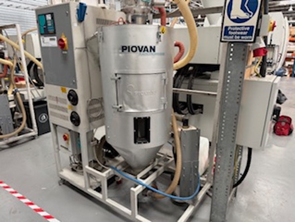 2x Piovan Plastic Granule Desiccant Dryer For Sale
