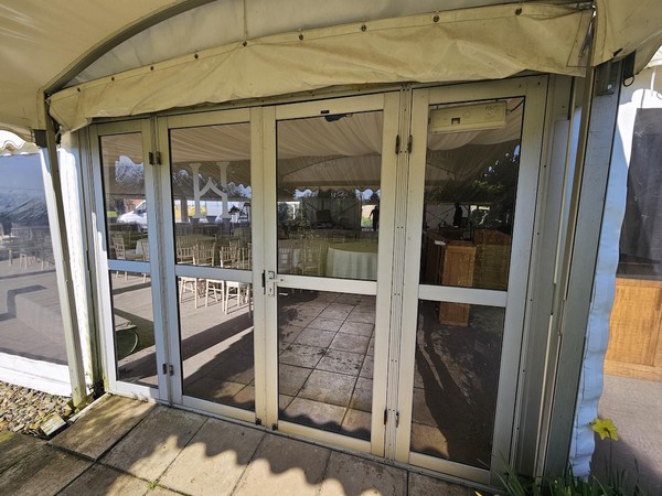 Selling Debut Doors Selling Debut Doors