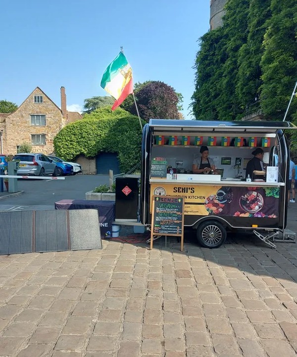 Bistro trailers S LWB catering tailer