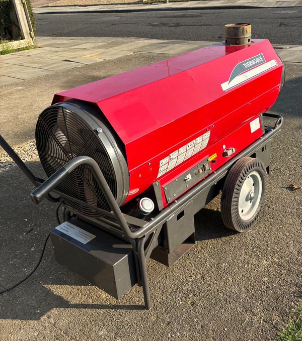 Portable diesel space heater