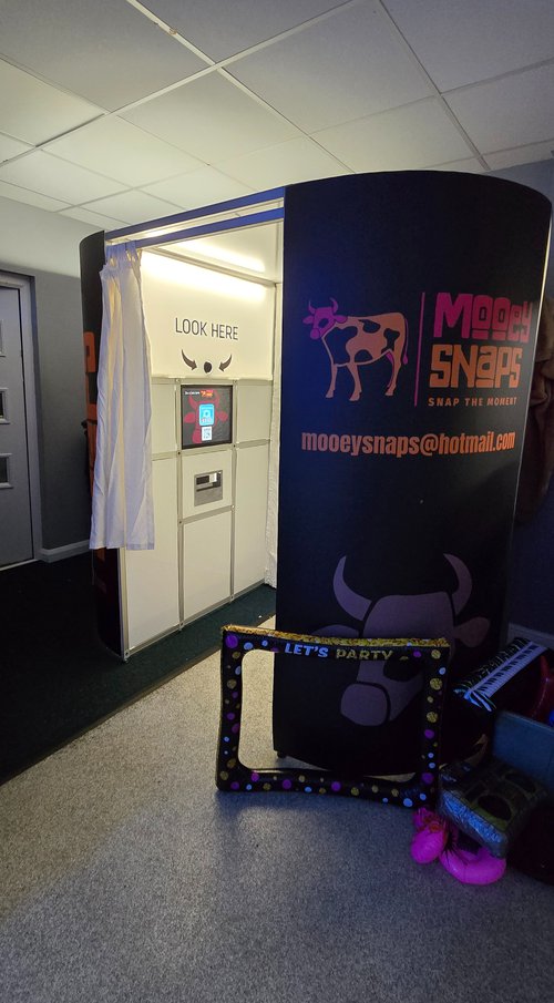 Photobooth And Props For Sale