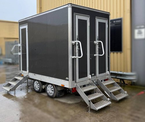 2+1 toilet trailer for sale