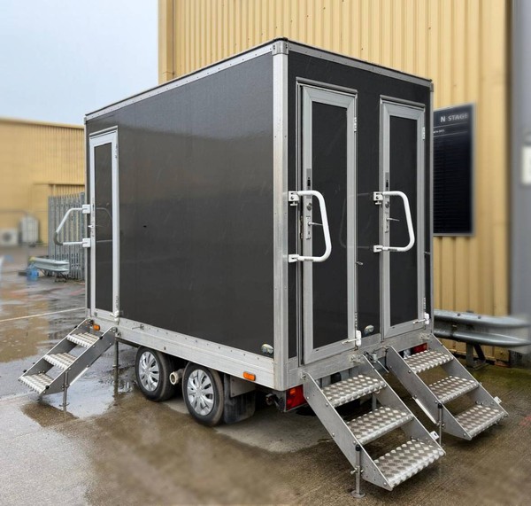 2 + 1 toilet trailer for sale