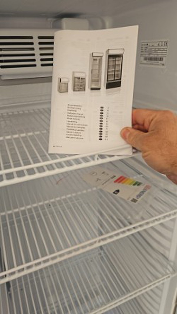 Tefcold FS1380B display fridge