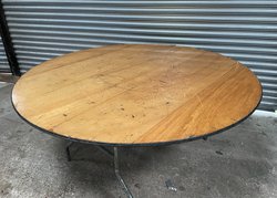 24x 5ft Round Tables For Sale
