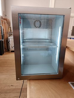 Counter top drinks fridge