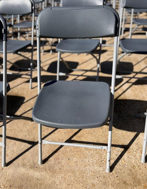 158x Plastic Folding Chairs For Sale