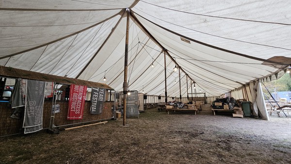 Trad Canvas Pole Marque