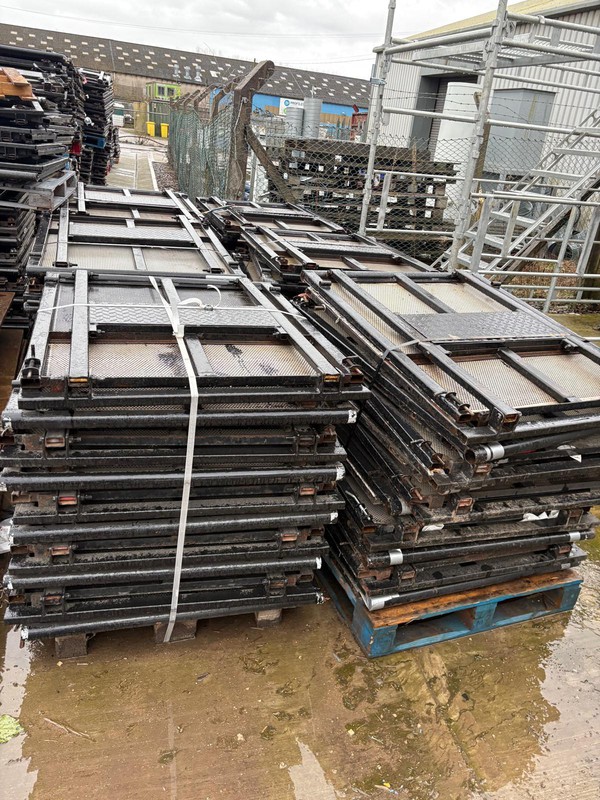 Second hand pit barriers for sale Second hand pit barriers for sale